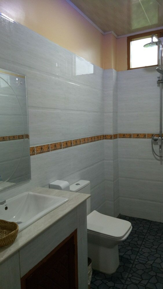 Фото Shwe Na Di Guest House