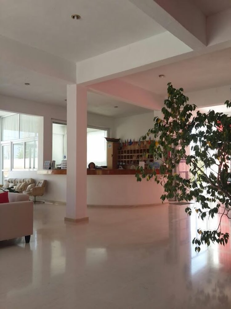 Фото Mariliza Beach Hotel