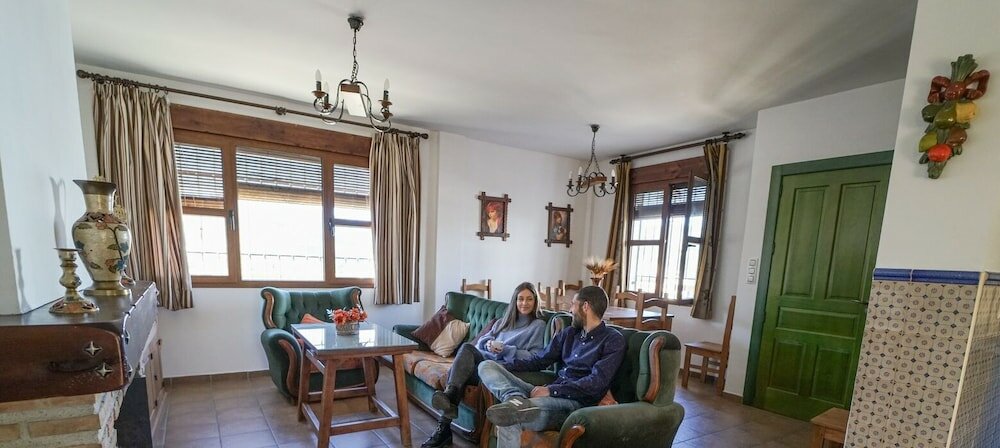 Фото Hostal y Apartamento Rural Los Naranjos