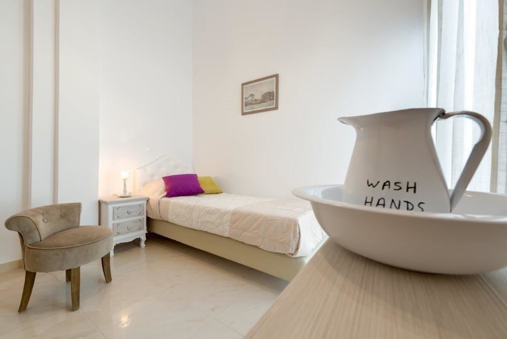 Фото Queen of Santorini