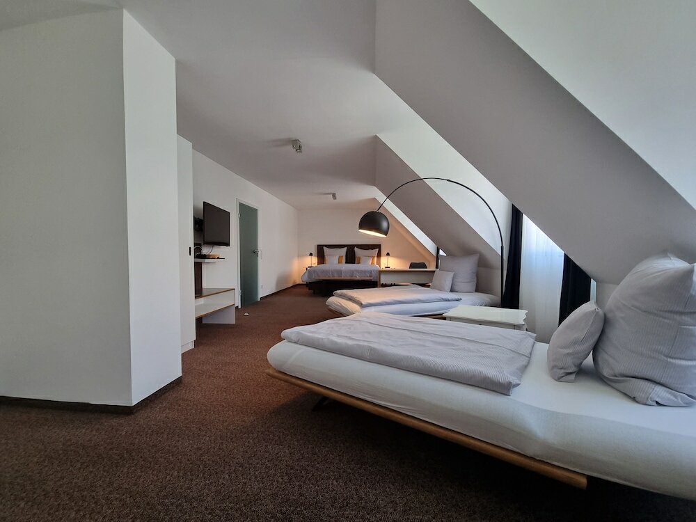 Фото Weinforum Franken Hotel & Restaurant