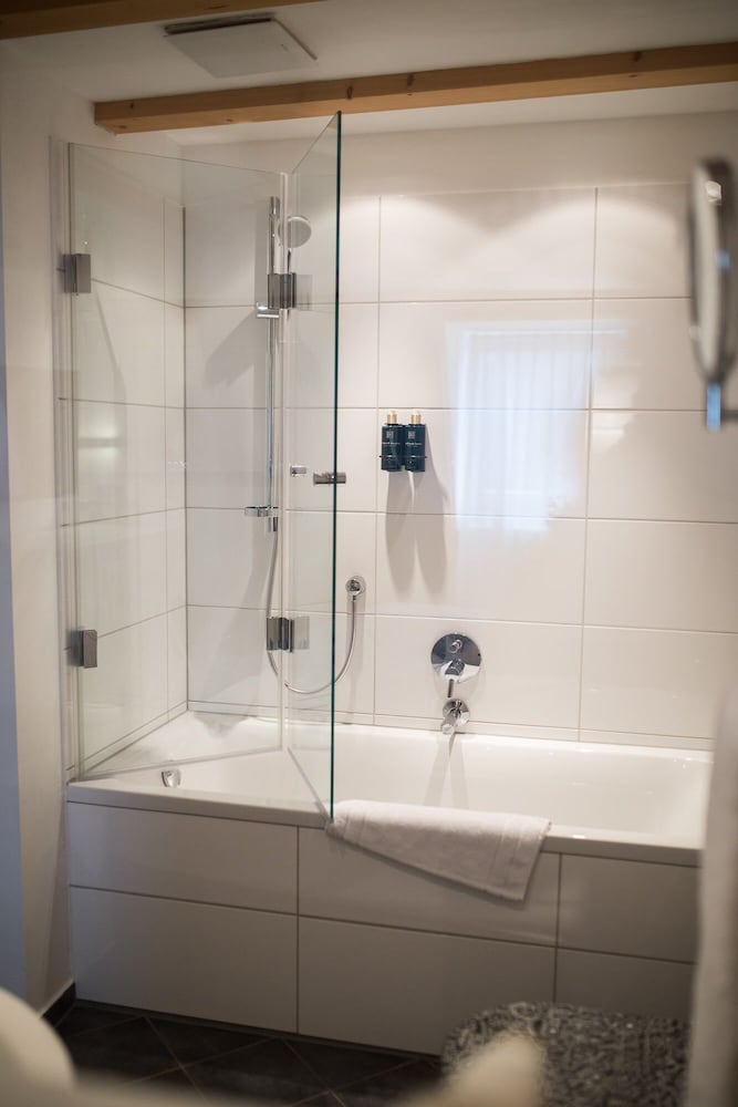 Фото Weinforum Franken Hotel & Restaurant