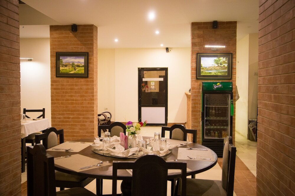 Фото Hotel Ananda Inn