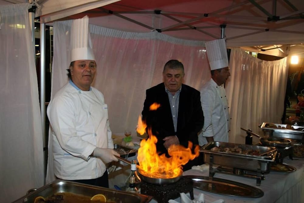 Фото Hotel Zografos