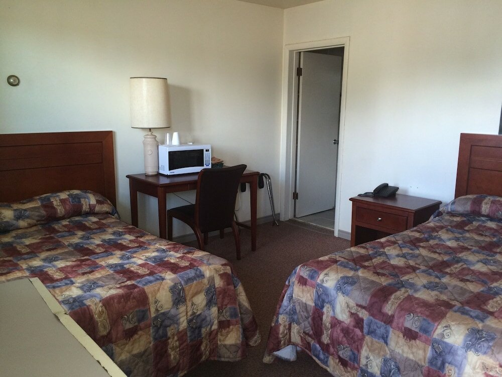 Фото Esterhazy Motor Hotel