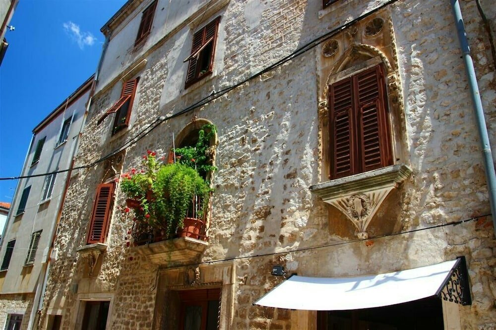 Фото Central Apartments - Integrated Hotel Zadar