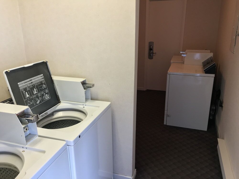 Фото Fairway Inn