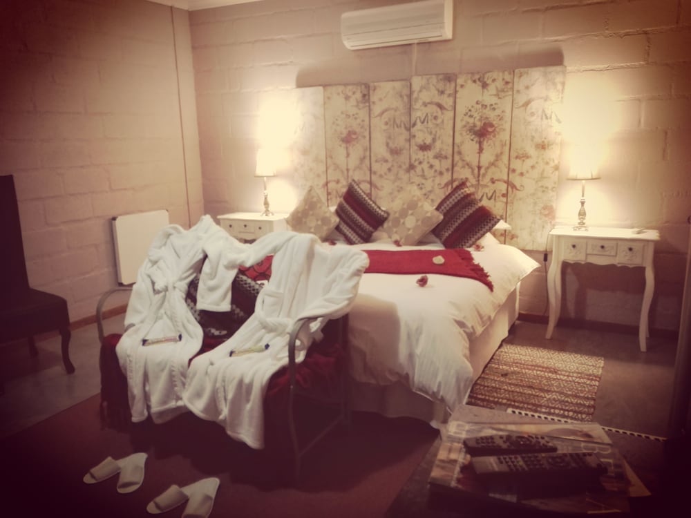 Фото Daisy Country Lodge