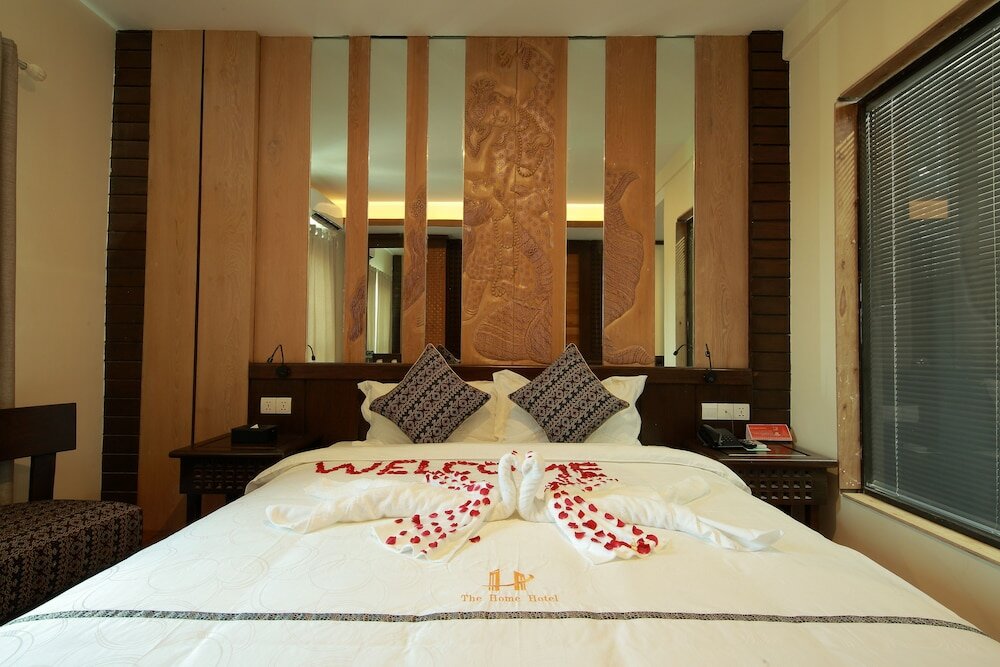 Фото The Home Hotel