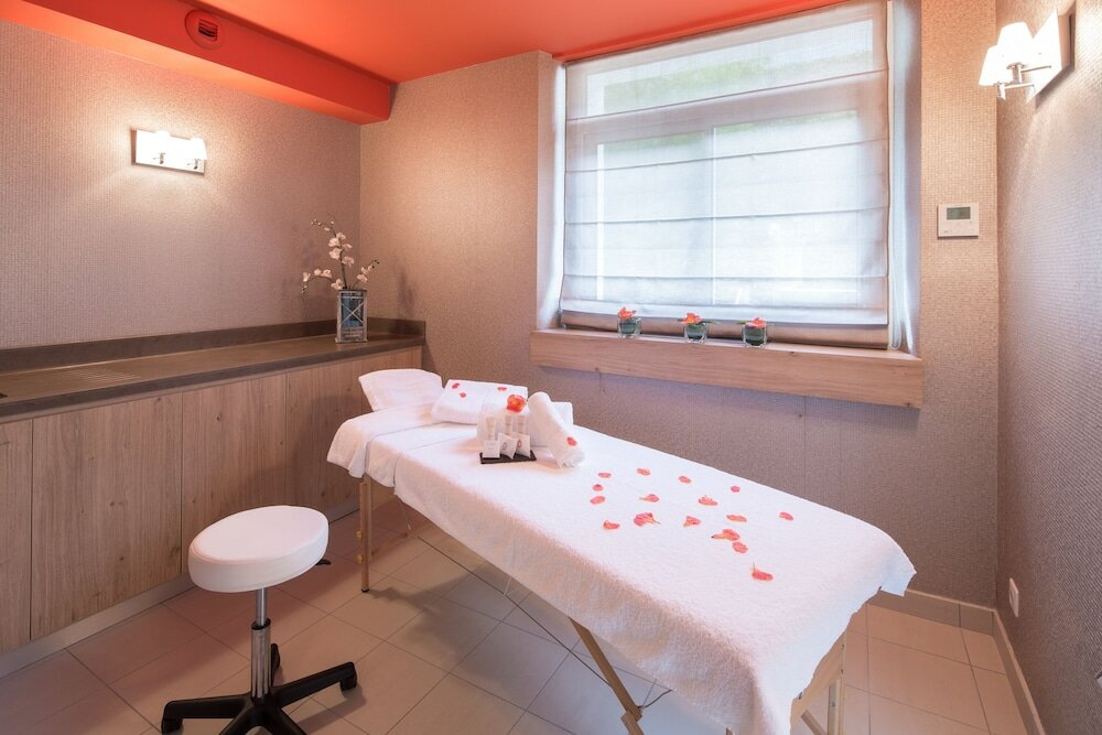 Фото Hôtel Le Rive Droite & SPA