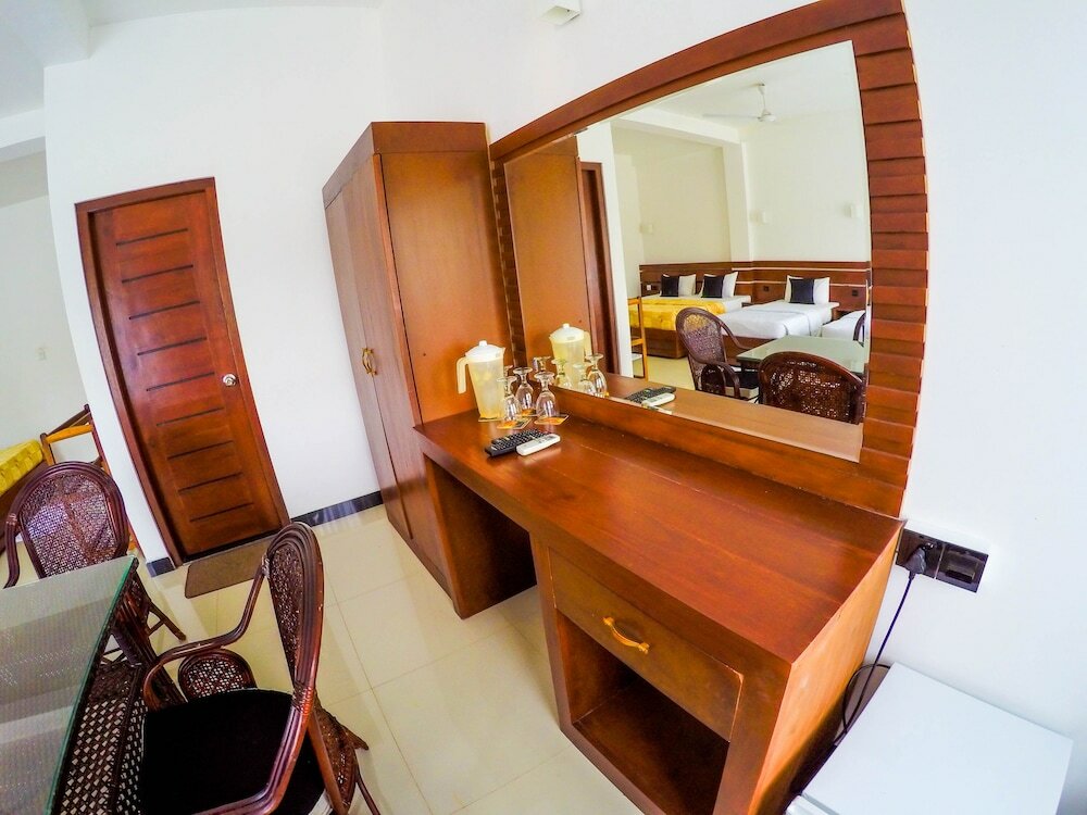 Фото Hotel Sunrich Kandy