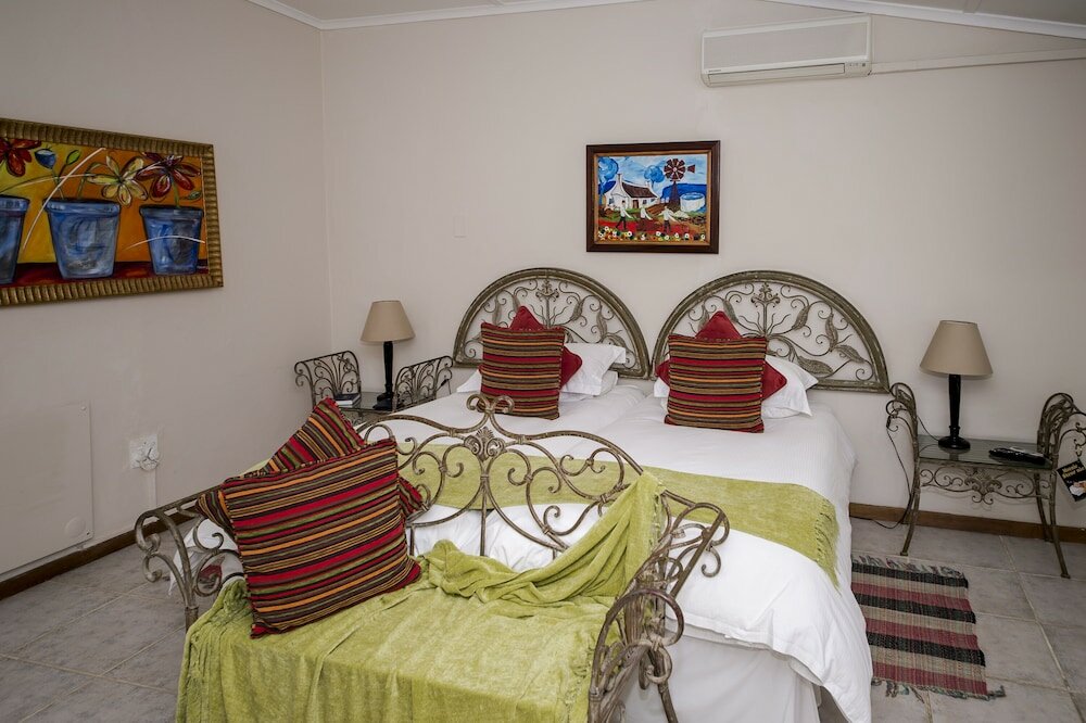 Фото Daisy Country Lodge