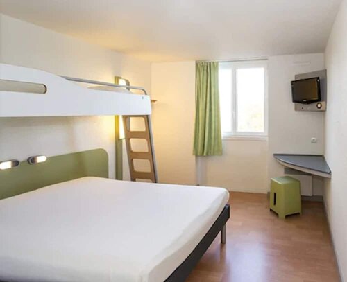 Гостиница ibis budget Lorient Hennebont