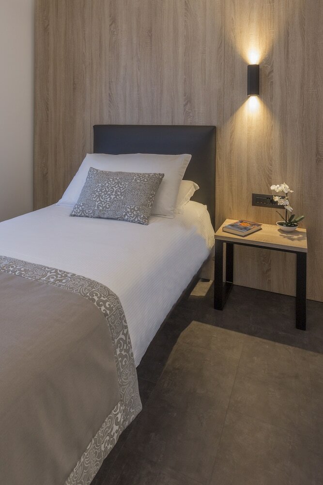 Фото Tourist Hotel