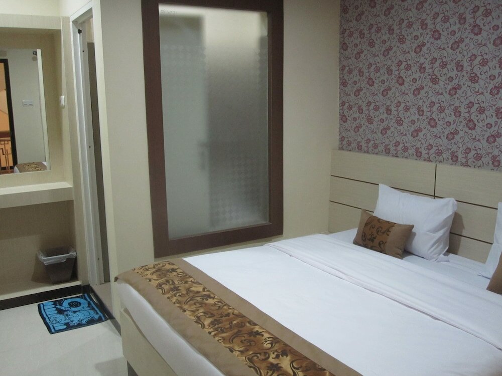 Фото Lily Guest House