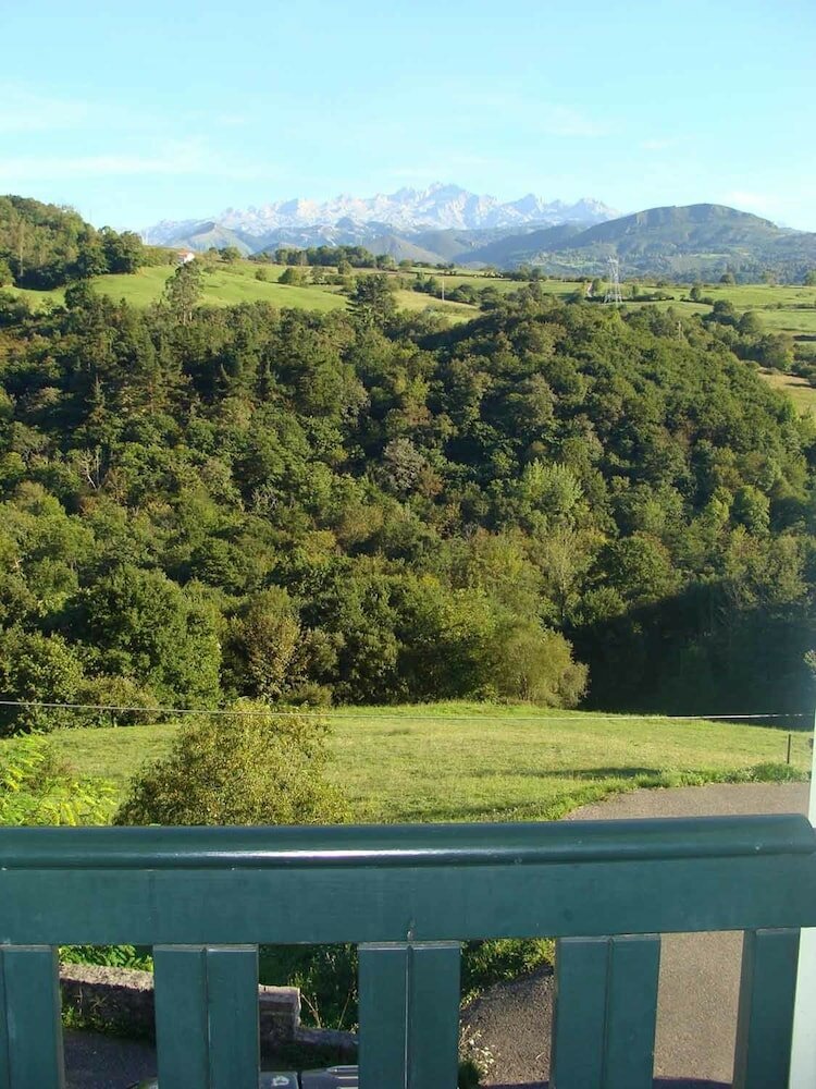 Фото Hotel Rural Montañas de Covadonga