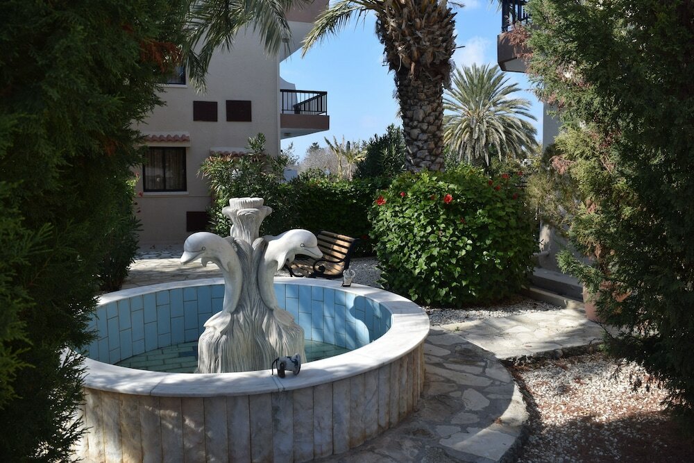 Фото Anna Hotel Apartments