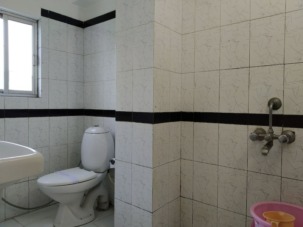 Фото Hotel Centre Point Tezpur