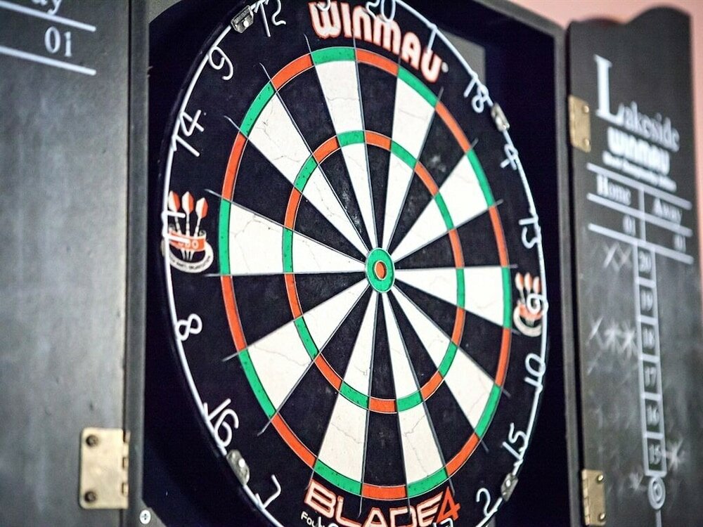 Фото The Crewe Arms Hotel