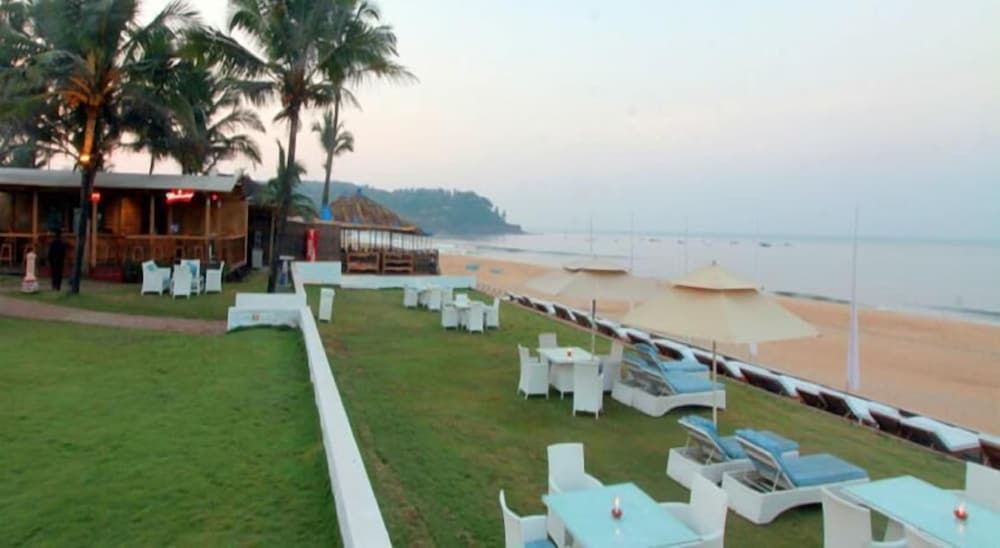 Фото Marquis Beach Resort