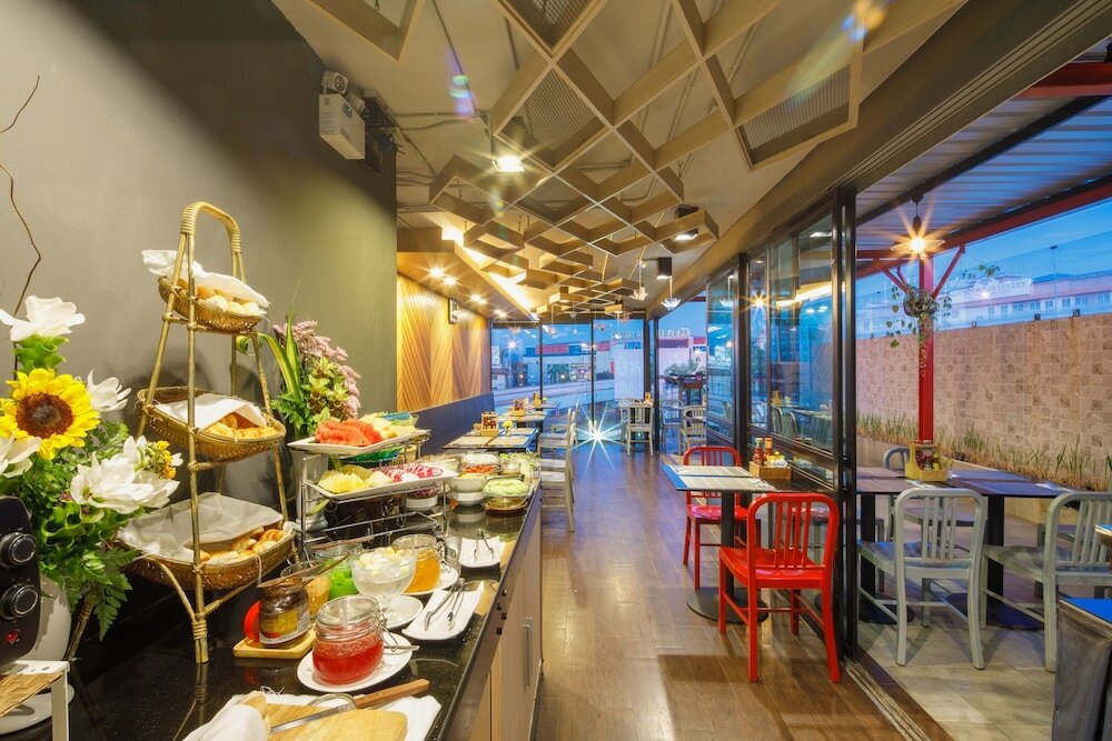 Фото We Terminal Hotel