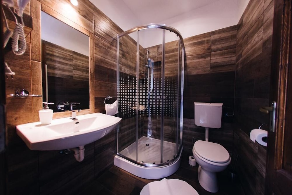 Фото Vén Diófa De Lux Panzió