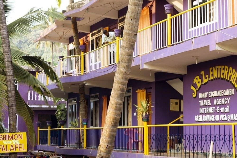 Фото J. B. L Enterprises