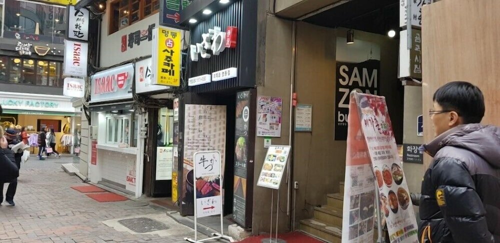 Фото Philstay Myeongdong Metro