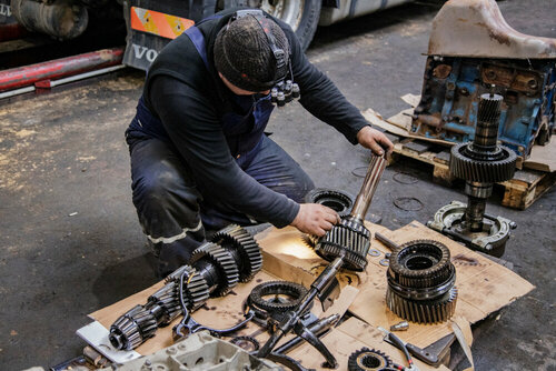 Trek service shop