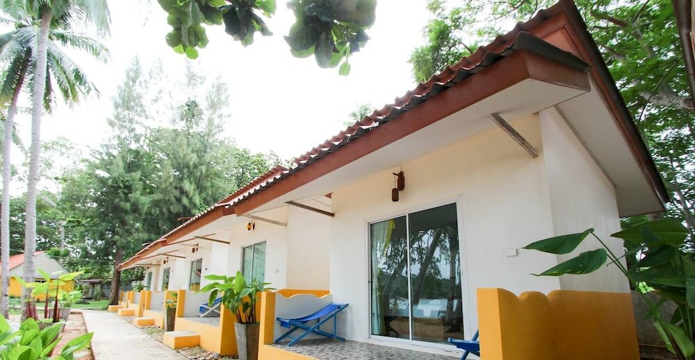 Фото Issara Beach Resort Beachfront Zone