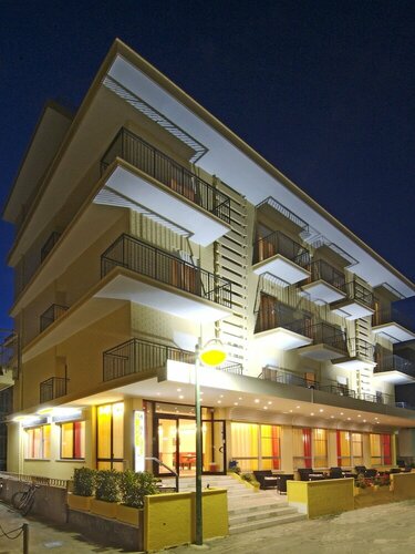 Гостиница Hotel Mimosa в Беллария – Иджеа-Марине
