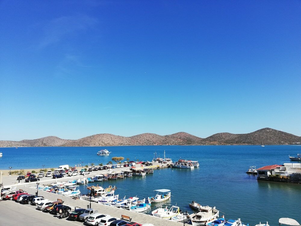 Фото Kalypso Suites Hotel