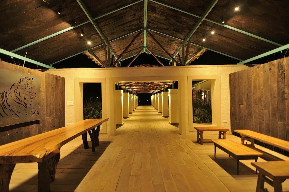 Фото Trees & Tigers