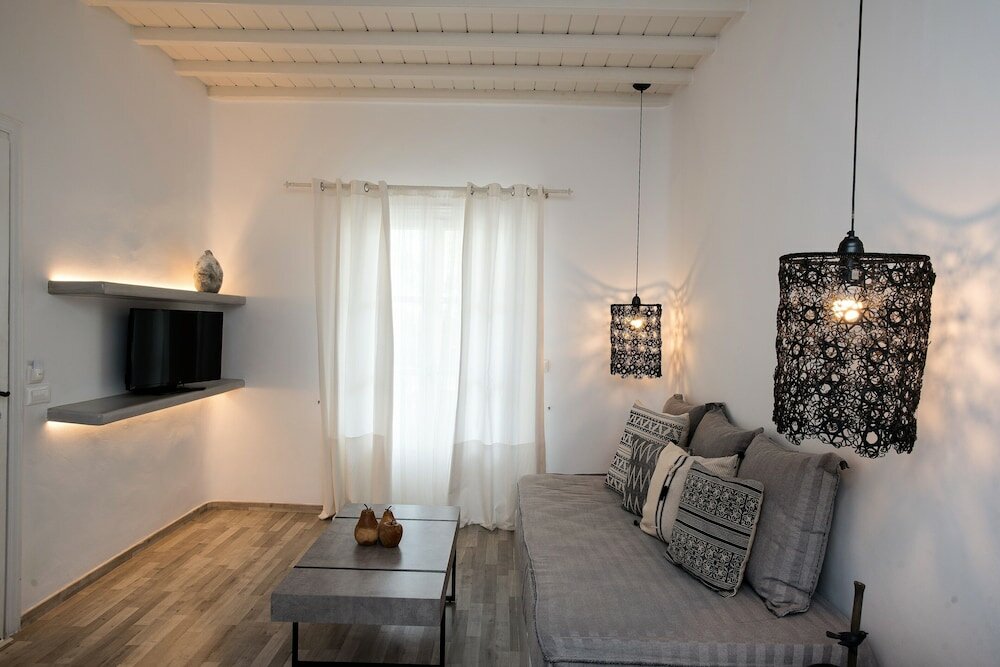 Фото Mykonian Studios