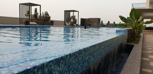 Апартаменты Mlh Deluxe Studio Suites @ Landmark Residence