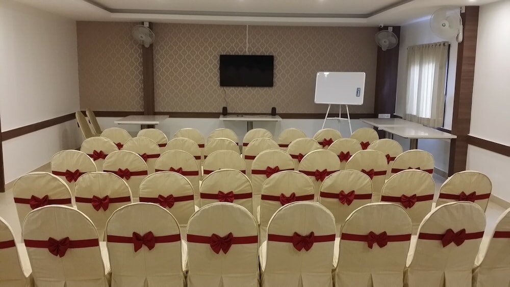 Фото Hotel Apple Park