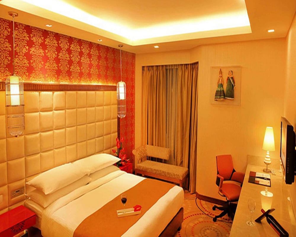 Фото Rajnandini Hotel and Banquet