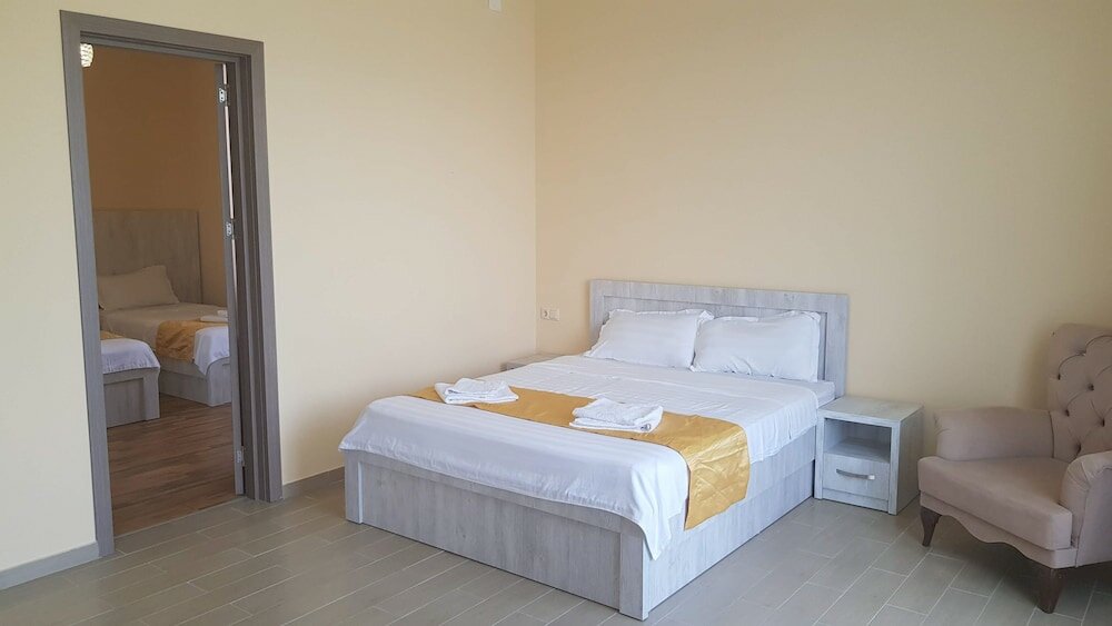 Фото Nakashidze's Apartments