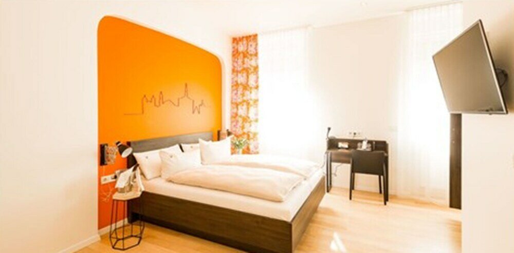 Фото SevenDays Hotel BoardingHouse