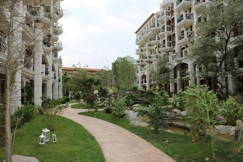 Фото Harmony Suites