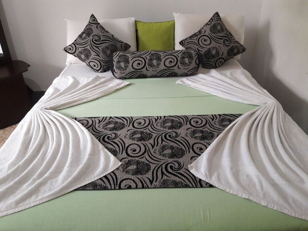 Фото Iduwaraguest