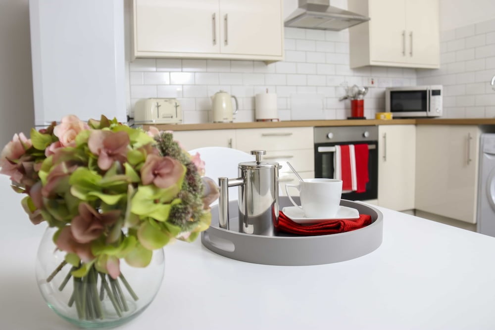 Фото Upton Road Apartments