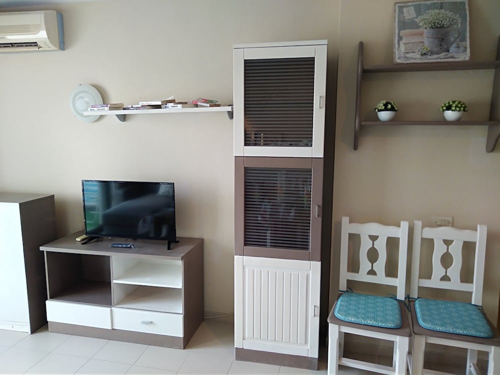 Фото Roquetas Beach Apartment