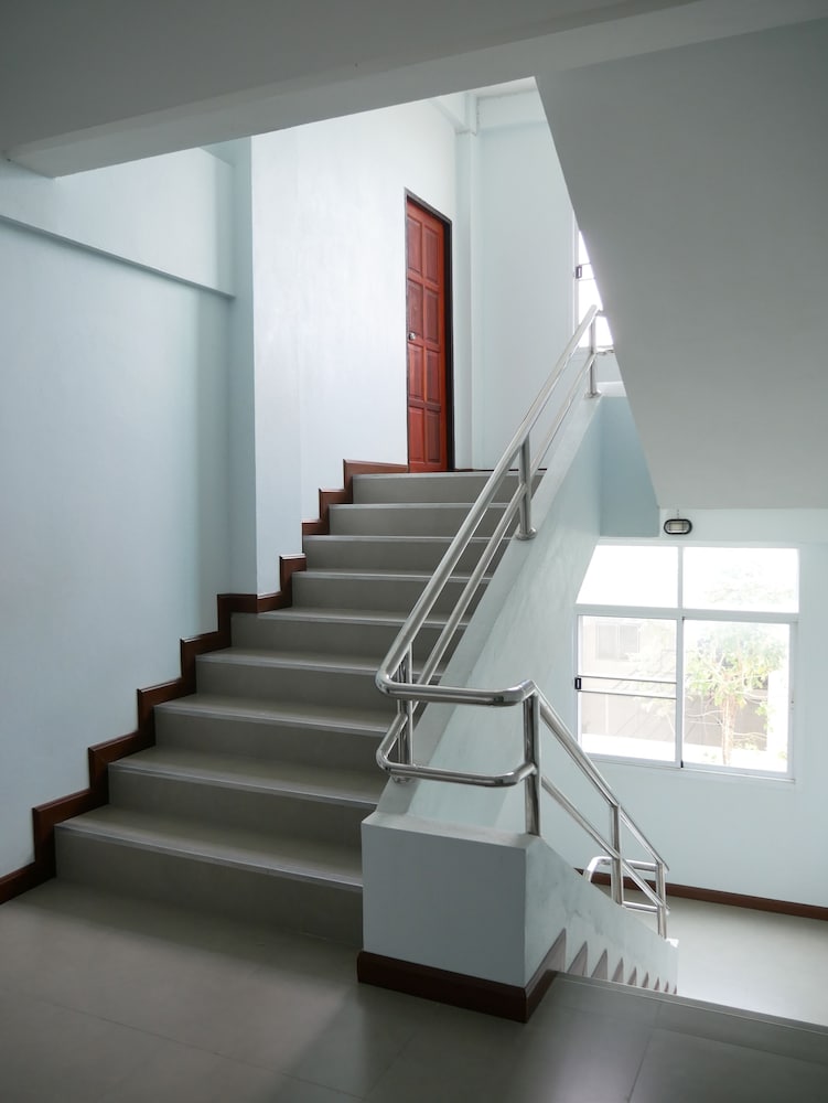 Фото Baandoungkamol Hotel