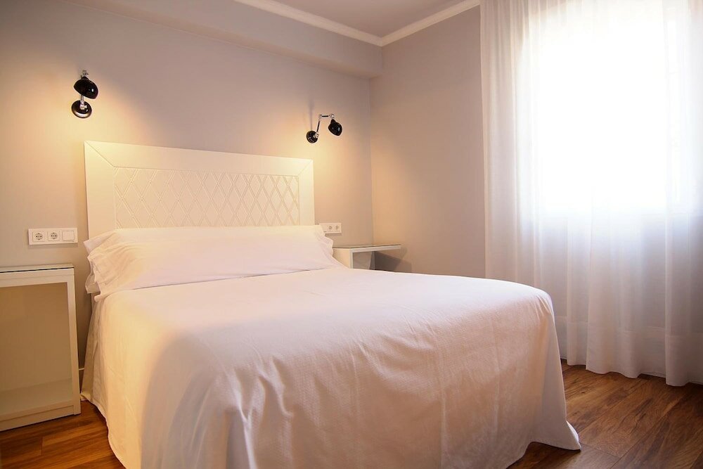 Фото Hostal los Castañuelos