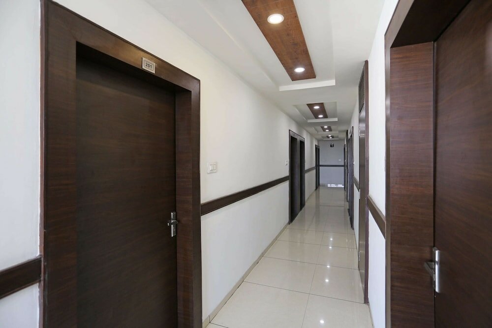 Фото Oyo Bho034 Hotel Ashirwad Regency