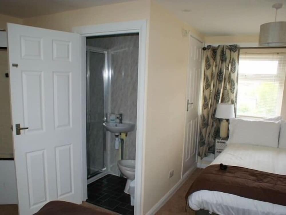 Фото Bishop Gate B&b