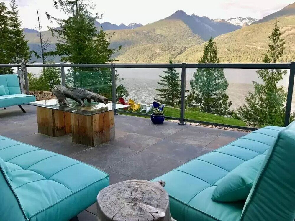 Фото The Sentinel