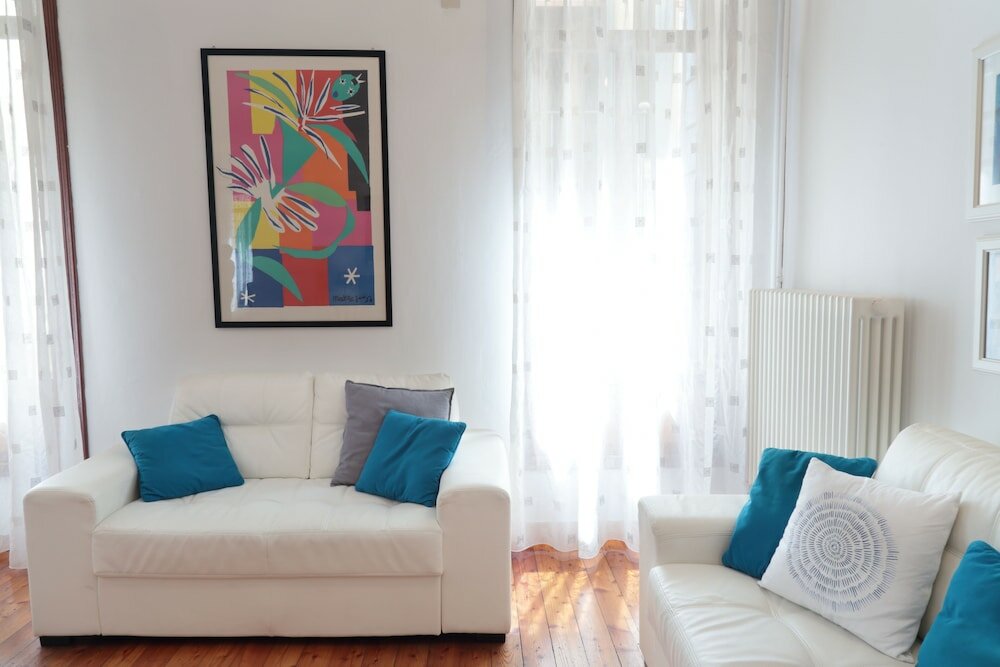 Фото Piazza delle Erbe Stylish Flat