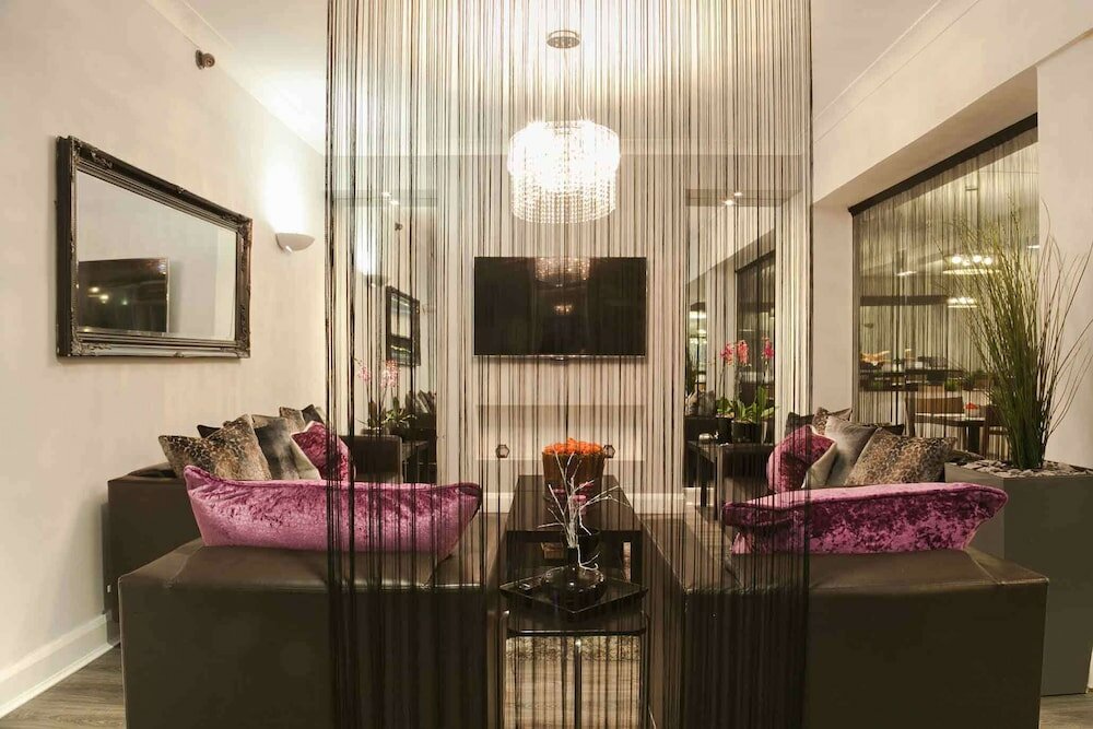 Фото Croft Court Hotel